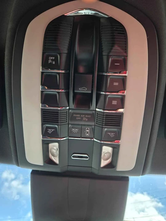 2014 Porsche 970 Panamera S - Image 17 of 20