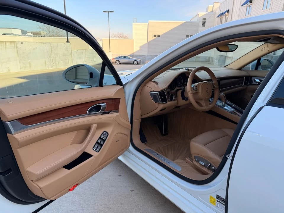 2014 Porsche 970 Panamera - Image 12 of 21