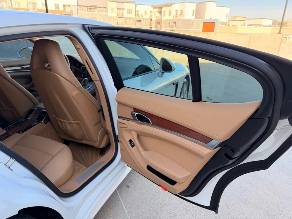 2014 Porsche 970 Panamera - Image 19 of 21