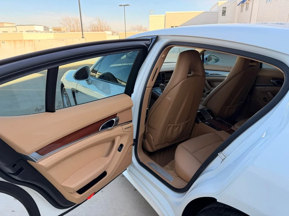 2014 Porsche 970 Panamera - Image 17 of 21