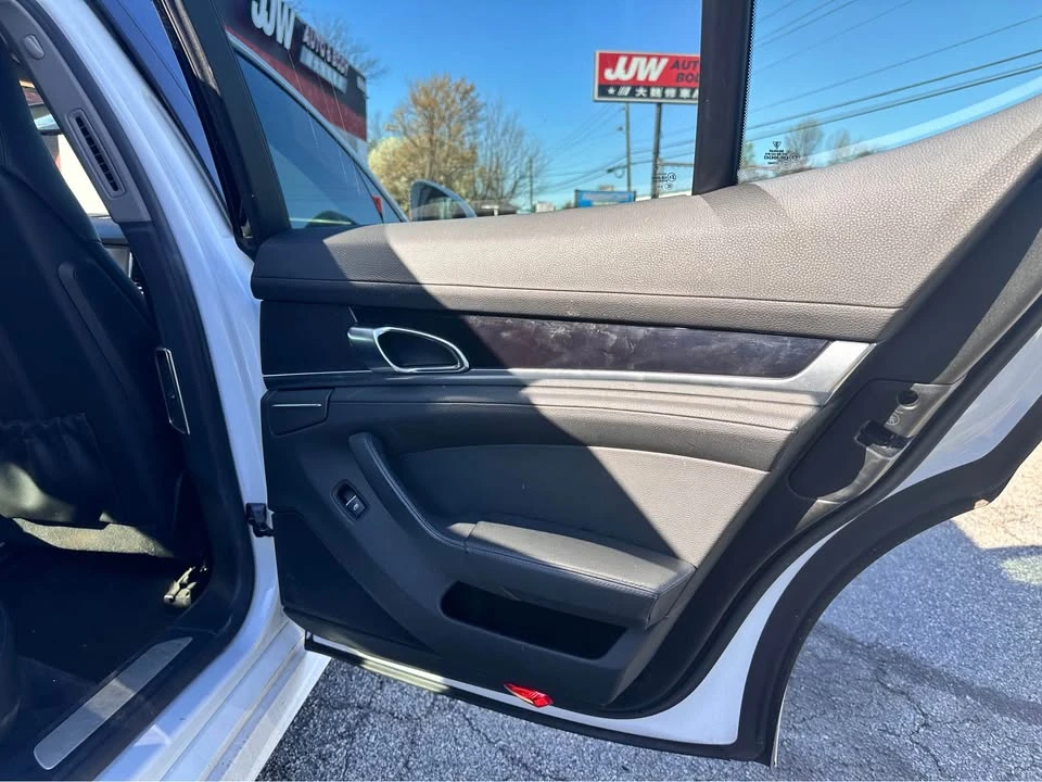2014 Porsche 970 Panamera - Image 12 of 18
