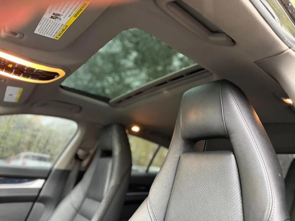 2014 Porsche 970 Panamera - Image 18 of 19