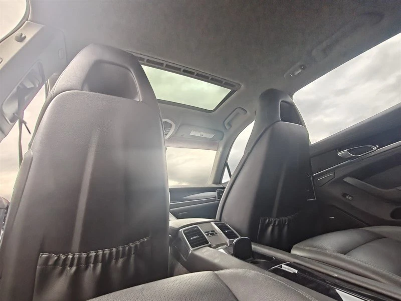 2014 Porsche 970 Panamera - Image 13 of 14