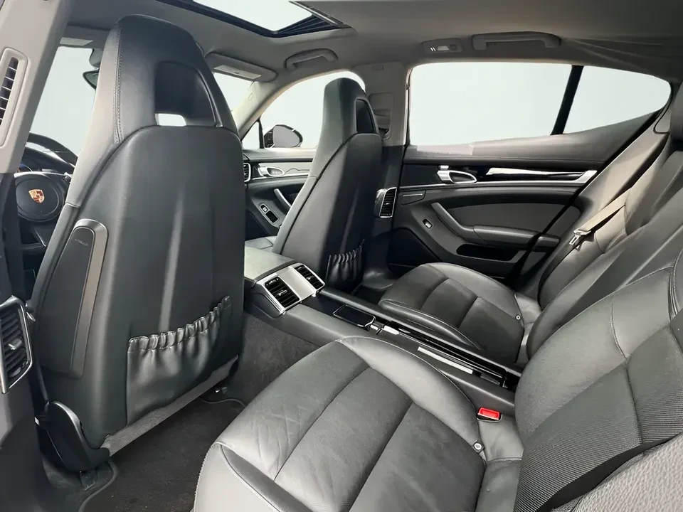 2014 Porsche 970 Panamera - Image 18 of 20