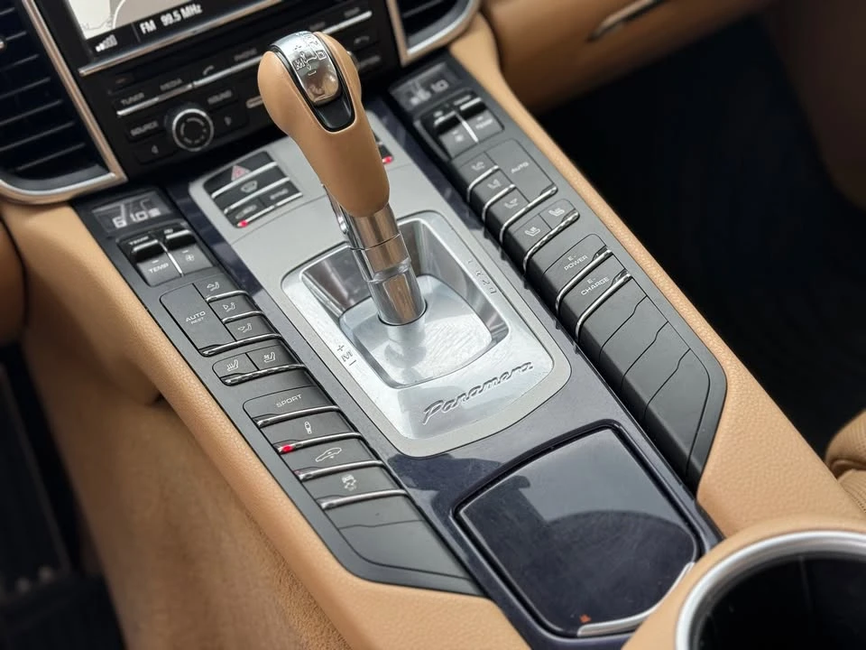 2014 Porsche 970 Panamera S - Image 13 of 19