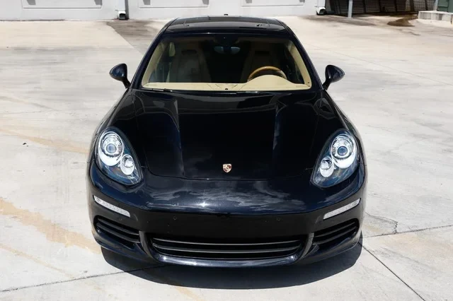 2014 Porsche 970 Panamera S - Image 18 of 19