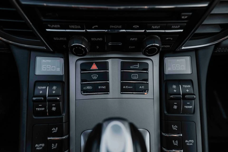 2014 Porsche 970 Panamera Turbo - Image 16 of 20