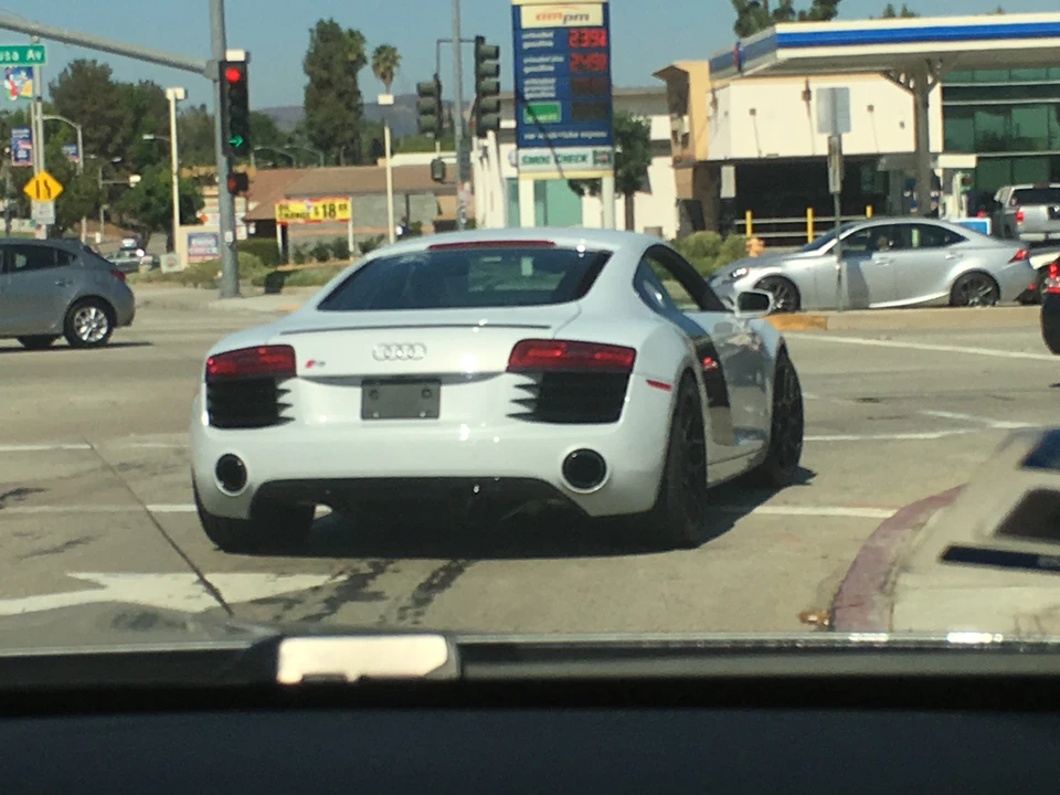 2014 Audi 42 R8 - Image 10 of 10