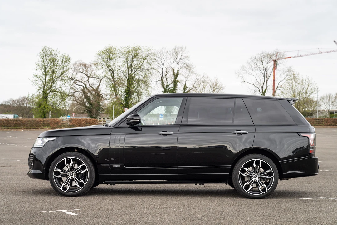 2014 Land Rover Range Rover L405 - Image 5 of 31
