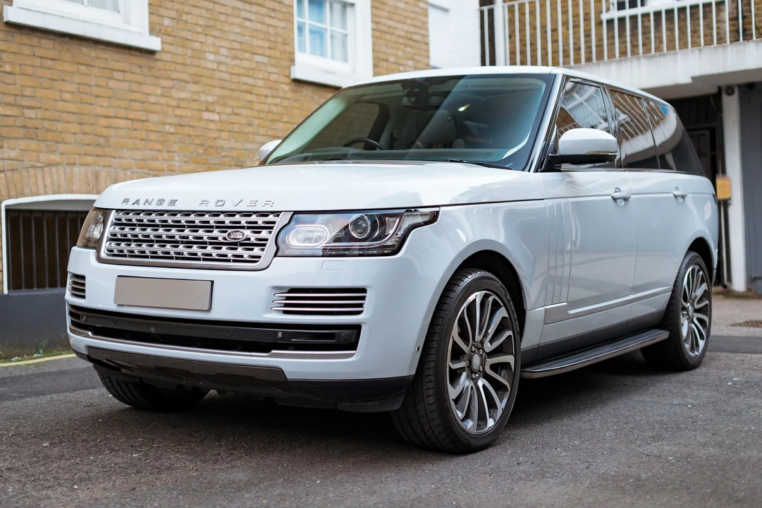 2014 Land Rover Range Rover L322 - Image 2 of 31
