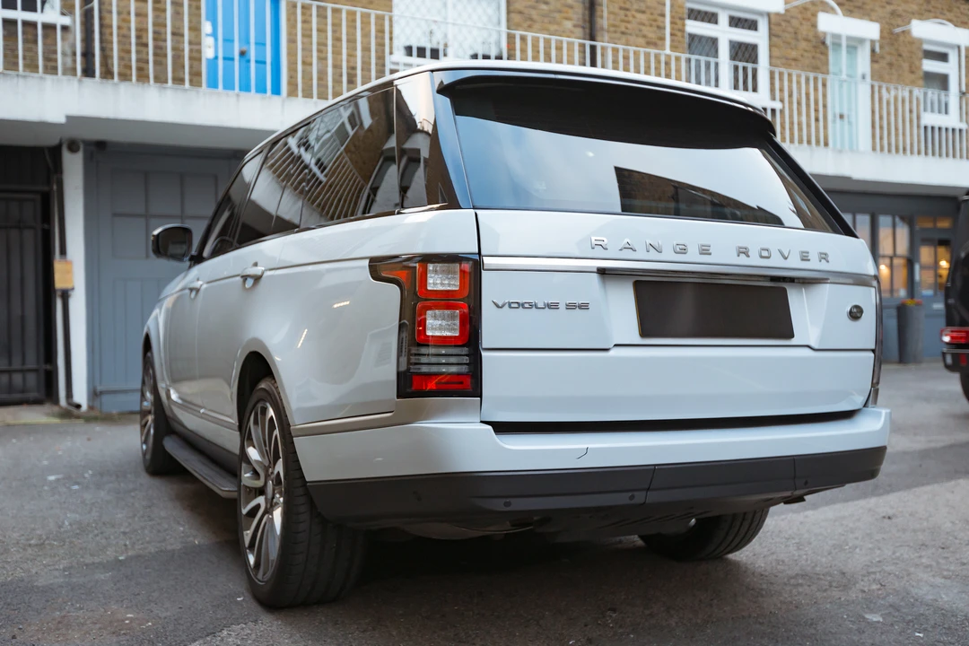 2014 Land Rover Range Rover L322 - Image 8 of 31