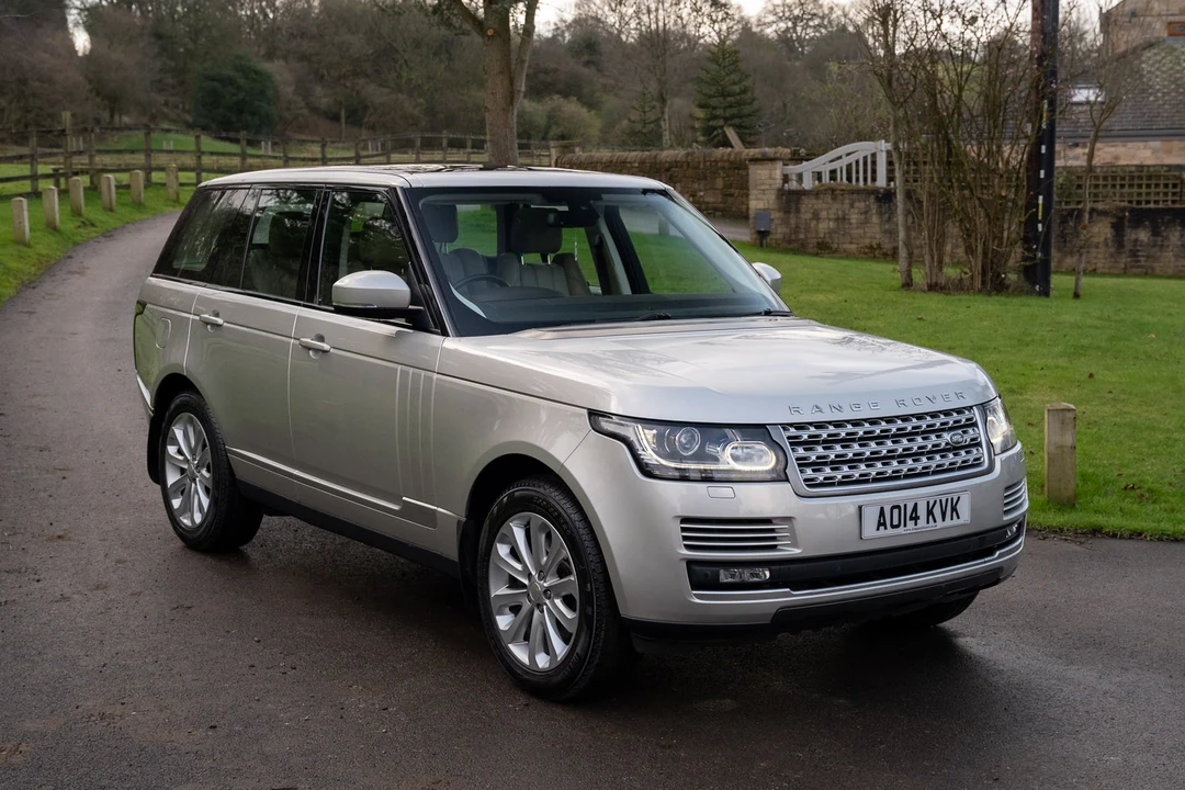 2014 Land Rover Range Rover L322 - Image 2 of 31