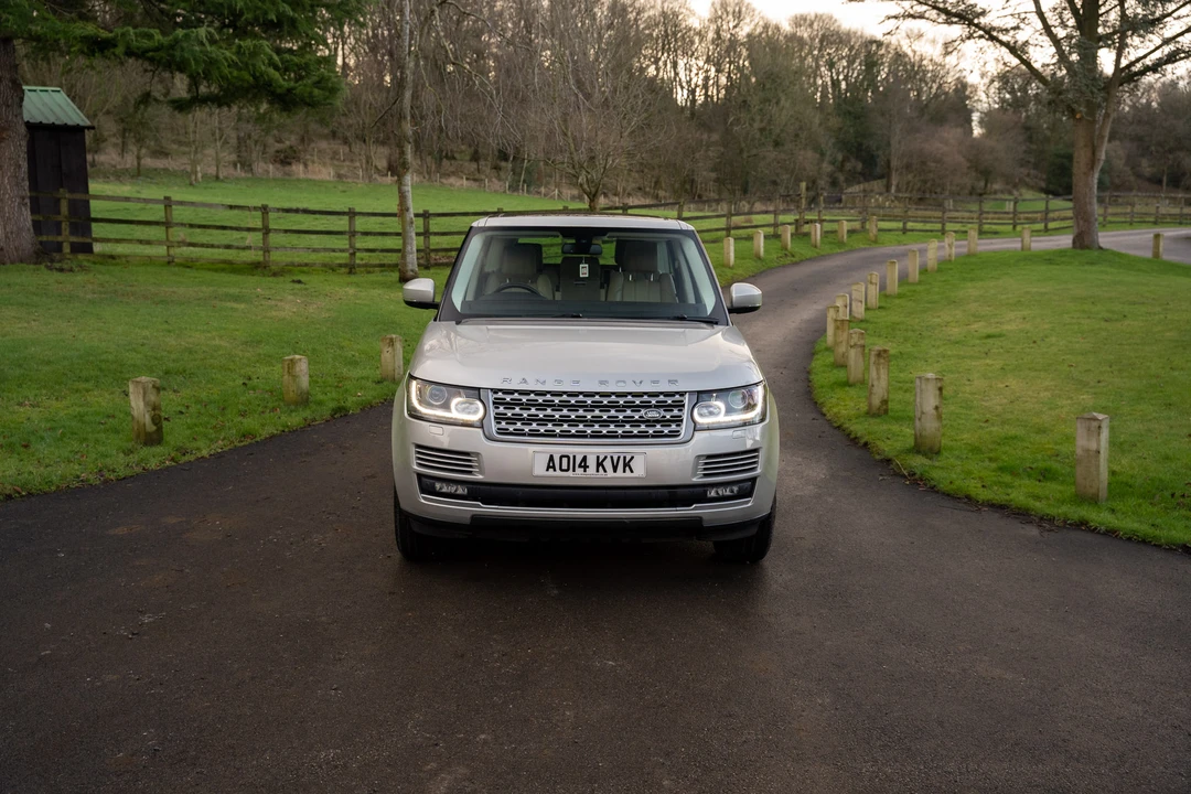 2014 Land Rover Range Rover L322 - Image 12 of 31
