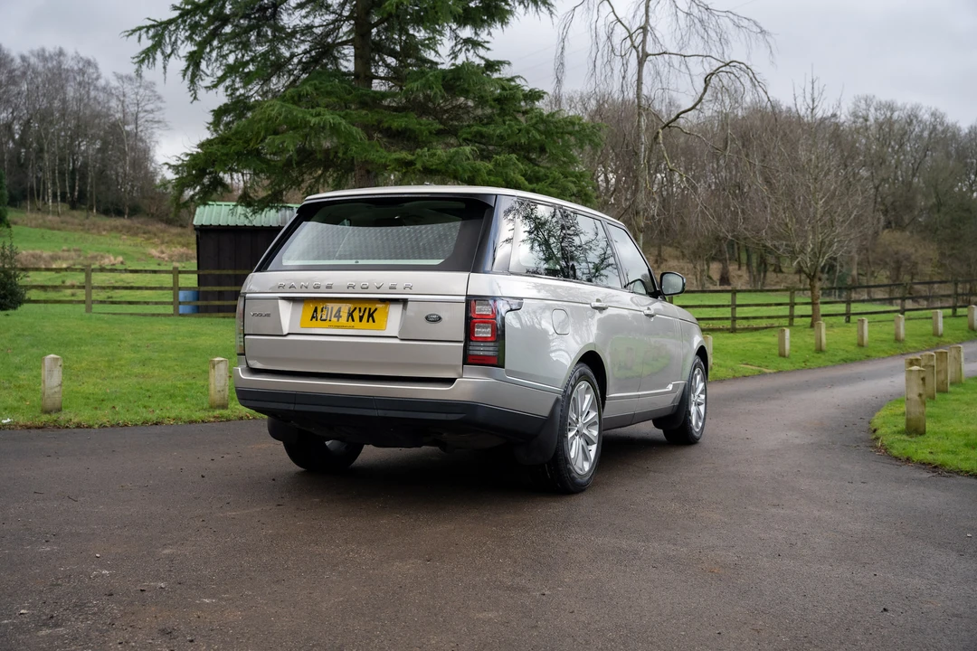 2014 Land Rover Range Rover L322 - Image 14 of 31