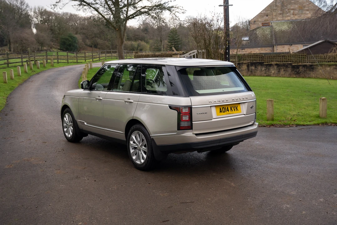2014 Land Rover Range Rover L322 - Image 16 of 31