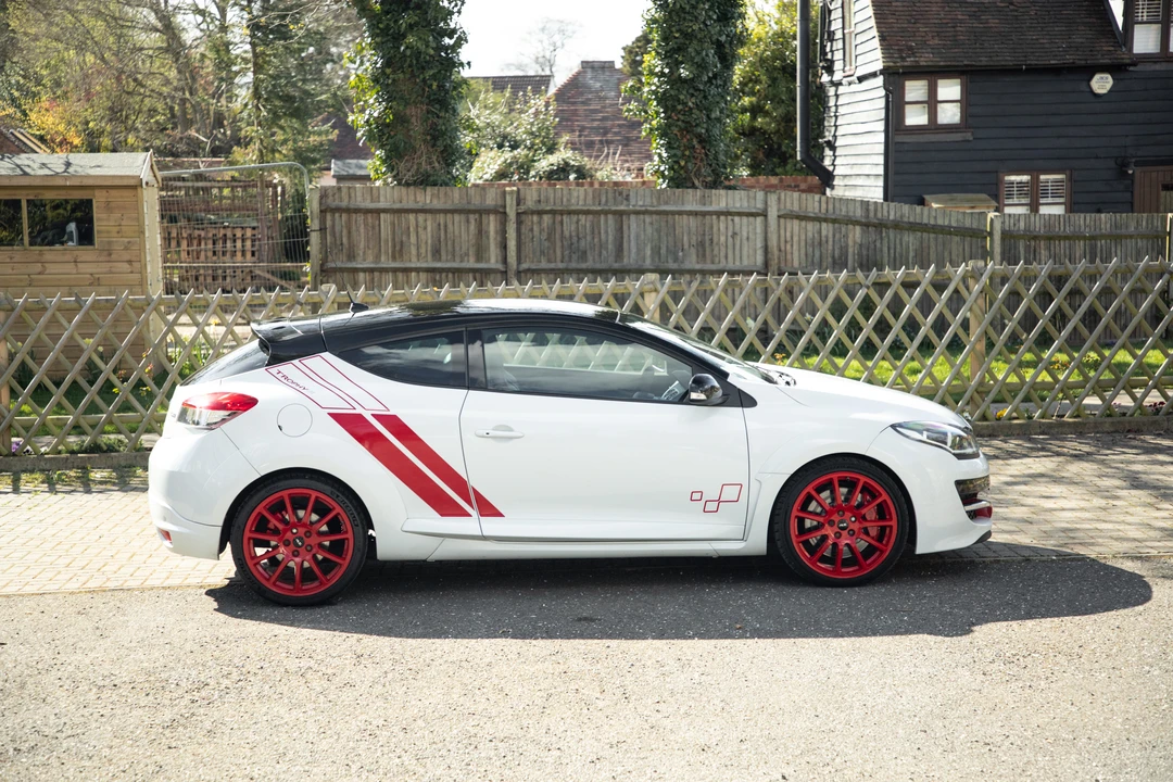 2014 Renault Megane RS III 4th Gen - Image 13 of 31