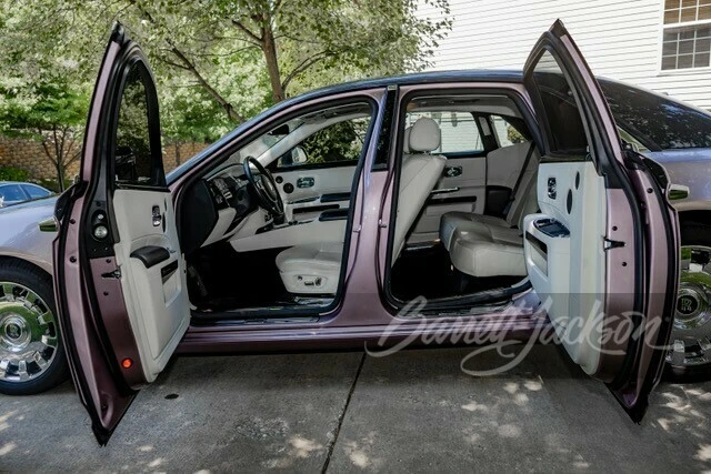 2014 Rolls-Royce Ghost 1st Gen - Image 12 of 30