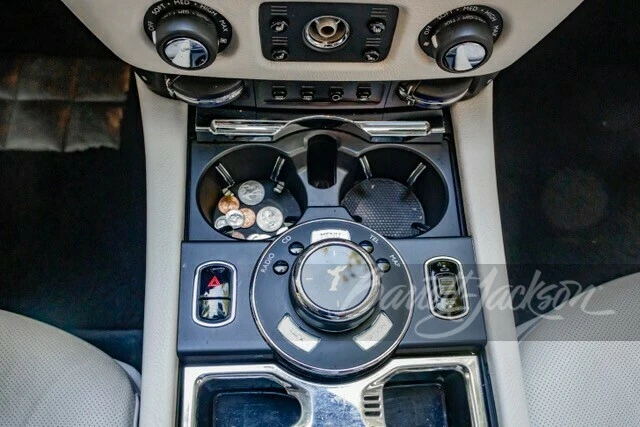 2014 Rolls-Royce Ghost 1st Gen - Image 13 of 30
