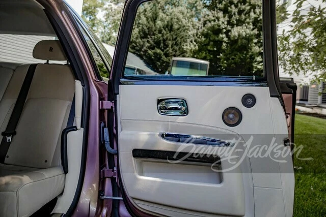 2014 Rolls-Royce Ghost 1st Gen - Image 19 of 30