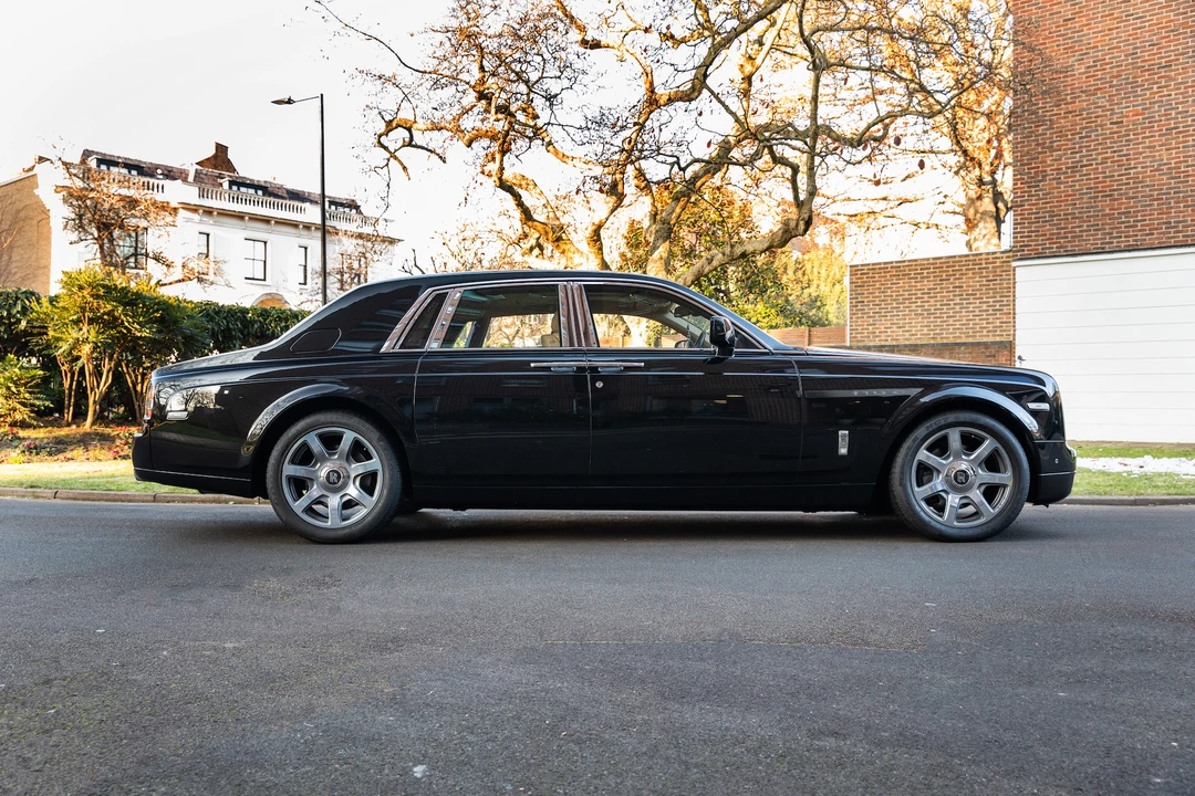 2014 Rolls-Royce Phantom VII - Image 9 of 31