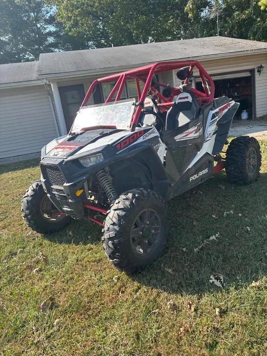 2014 Polaris - Image 2 of 3