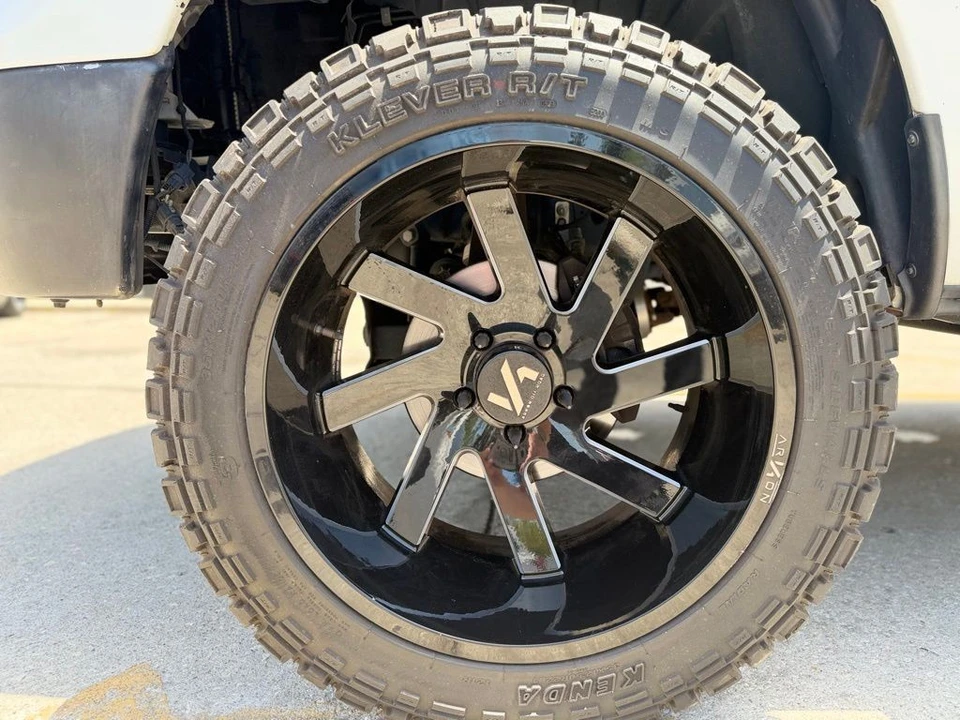 2014 Ram 1500 1st Gen - Image 9 of 31