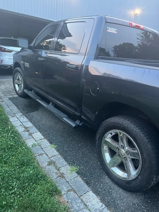 2014 Ram 1500 1st Gen - Image 9 of 15