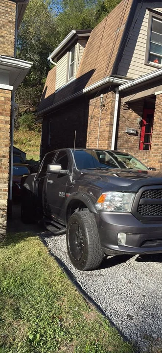 2014 Dodge Ram 4th Gen - Image 2 of 4