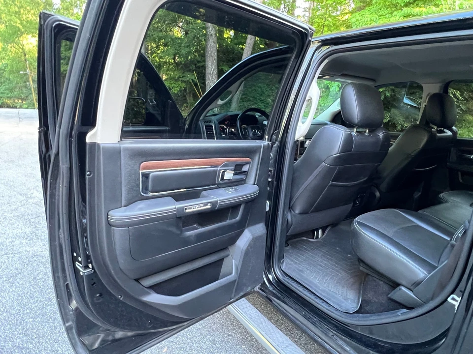 2014 Ram Heavy Duty - Image 25 of 31