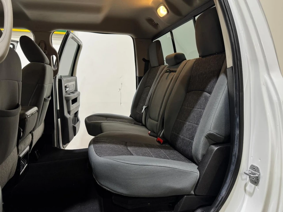 2014 Ram Heavy Duty - Image 16 of 31