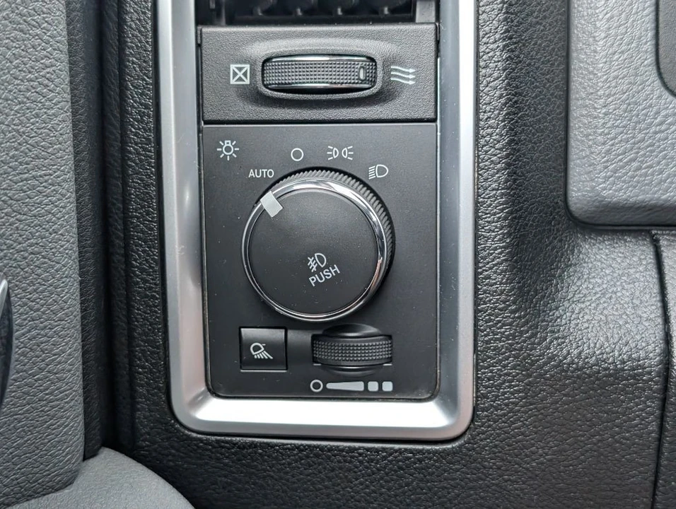 2014 Ram Heavy Duty - Image 11 of 25