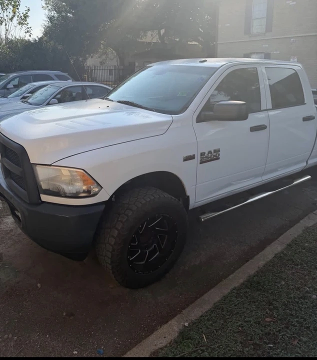 2014 Ram Heavy Duty - Image 2 of 6