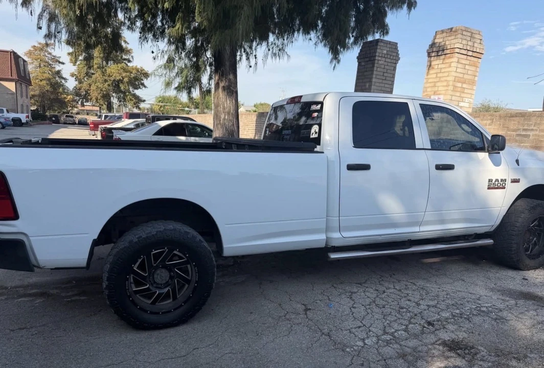2014 Ram Heavy Duty - Image 3 of 6