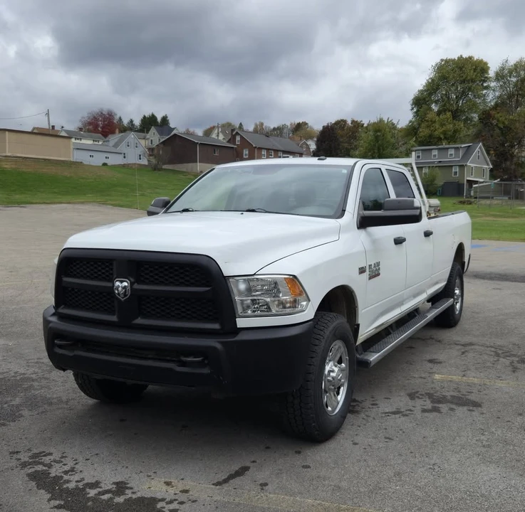 2014 Ram Heavy Duty - Image 2 of 14