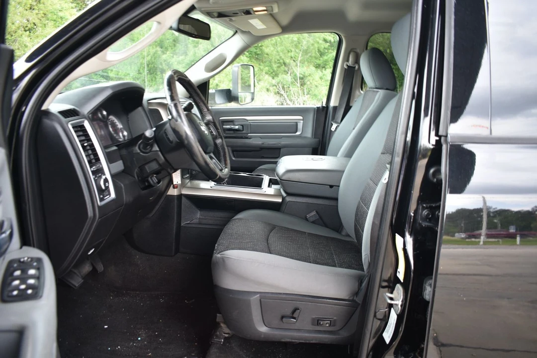 2014 Ram Heavy Duty - Image 10 of 21
