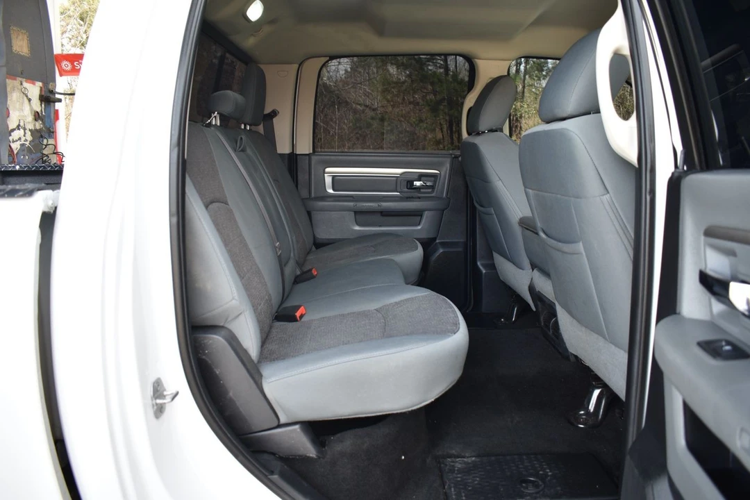 2014 Ram Heavy Duty - Image 15 of 21