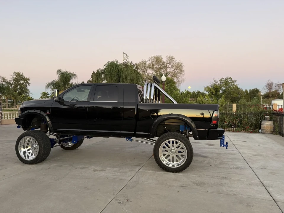 2014 Ram Heavy Duty - Image 6 of 6