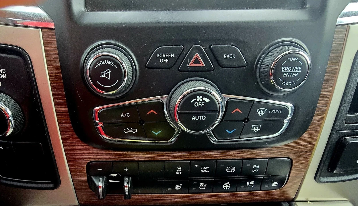 2014 Ram Heavy Duty - Image 10 of 13