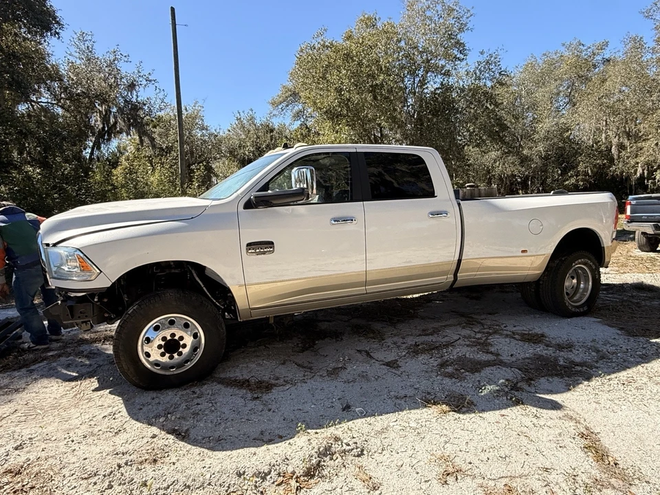 2014 Ram Heavy Duty - Image 2 of 28
