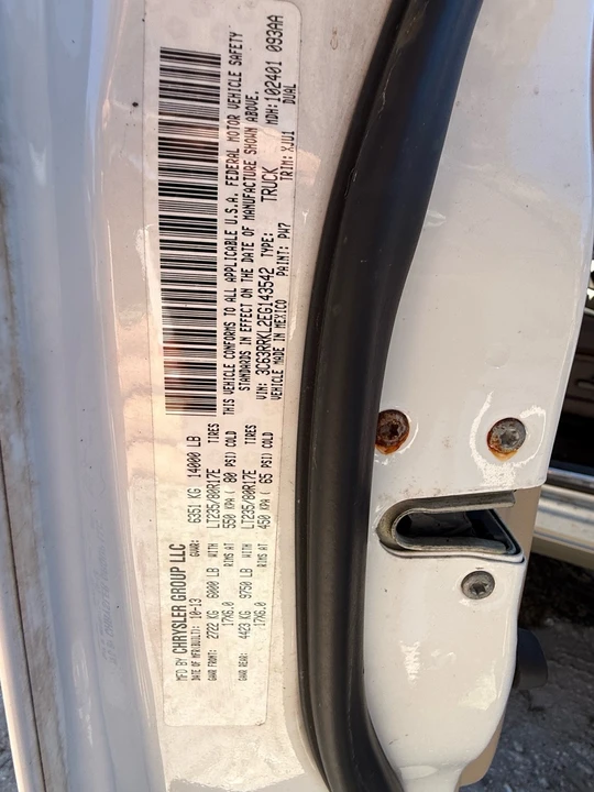 2014 Ram Heavy Duty - Image 27 of 28