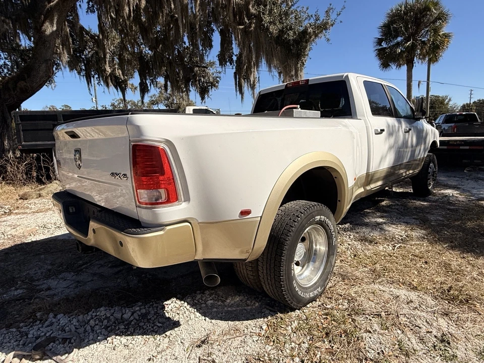 2014 Ram 3500 - Image 5 of 28