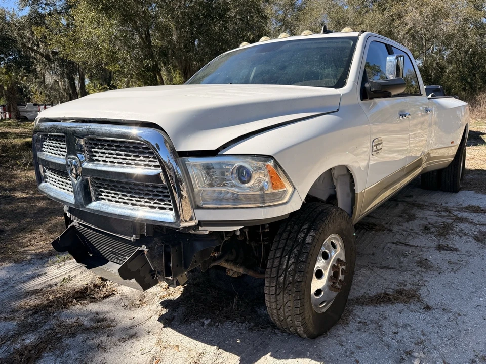 2014 Ram 3500 - Image 9 of 28