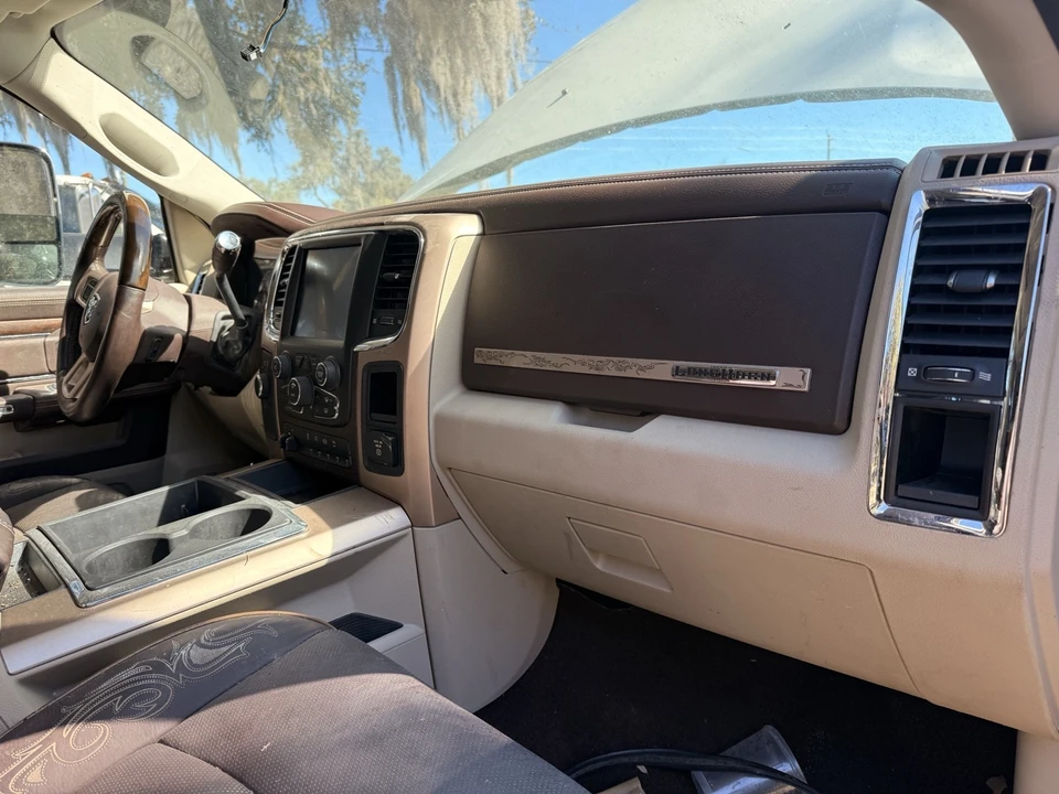 2014 Ram 3500 - Image 19 of 28