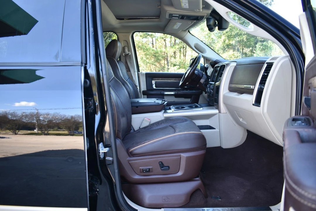 2014 Ram 3500 - Image 17 of 23
