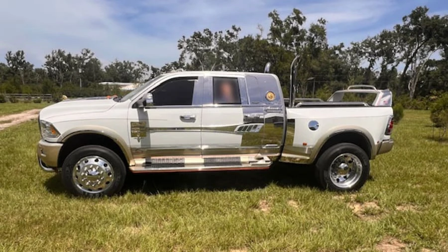 2014 Ram Heavy Duty - Image 2 of 31