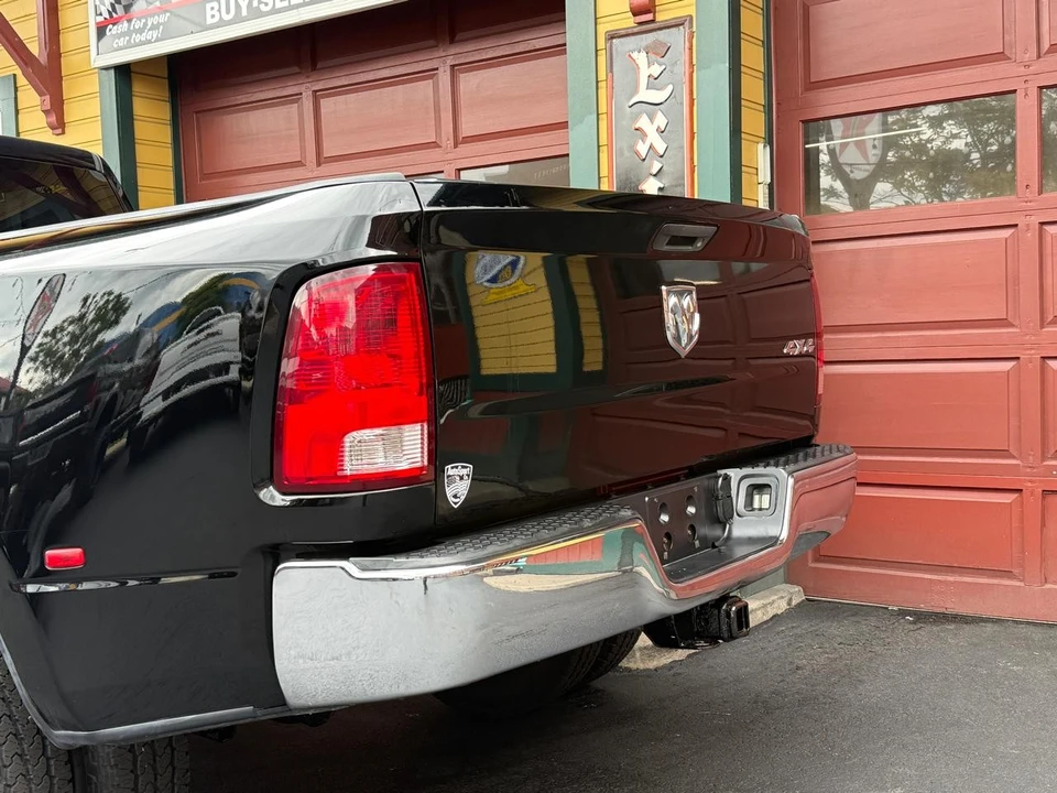 2014 Ram 3500 - Image 8 of 20