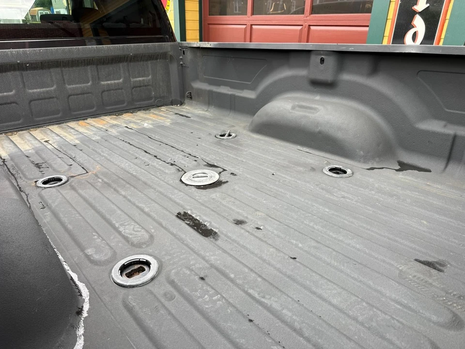 2014 Ram 3500 - Image 9 of 20