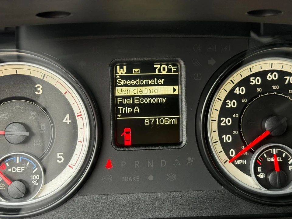 2014 Ram 3500 - Image 26 of 27