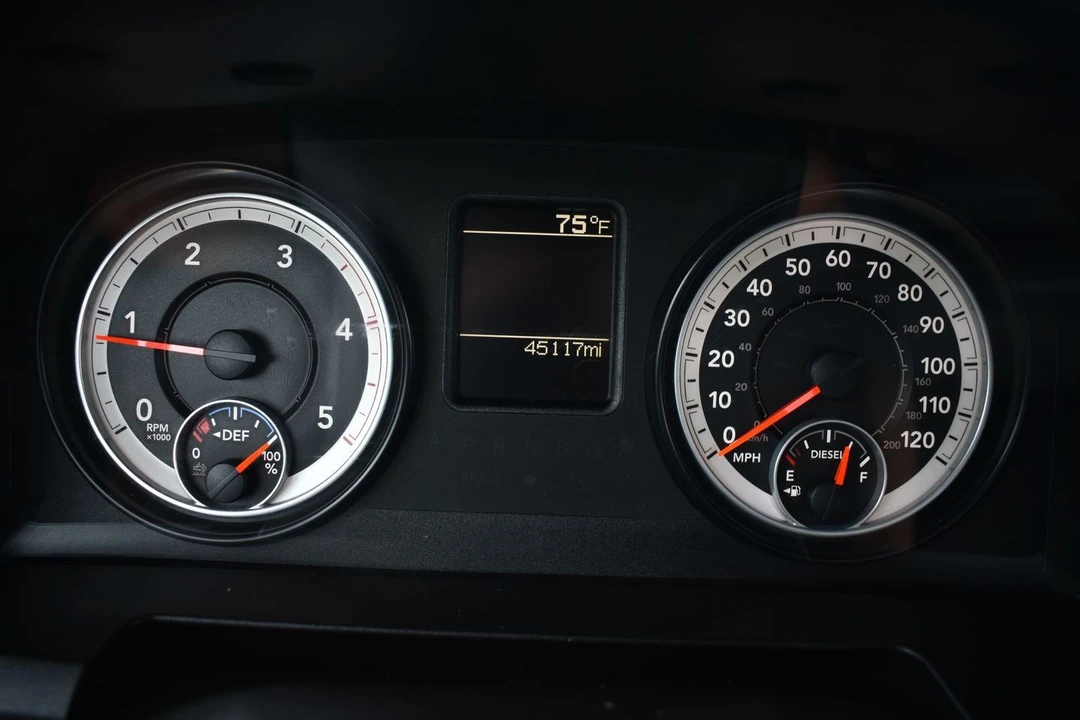 2014 Ram 3500 - Image 15 of 24