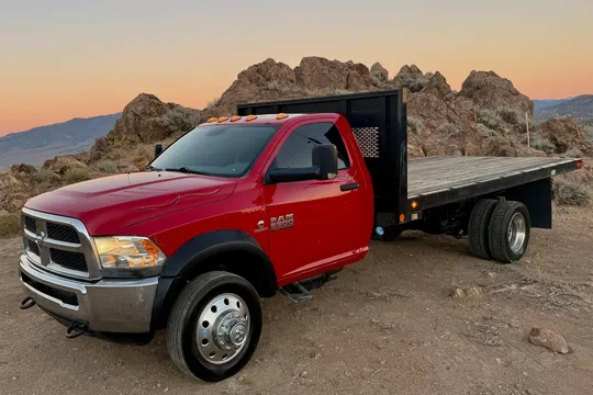 2014 Dodge Ram 5500 Dually Flatbed Cummins 4×4